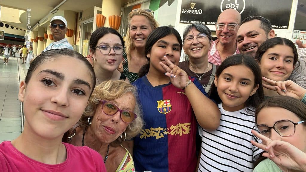 jovenes y niños (1)