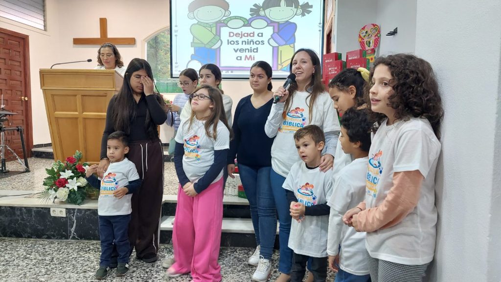 jovenes y niños (9)